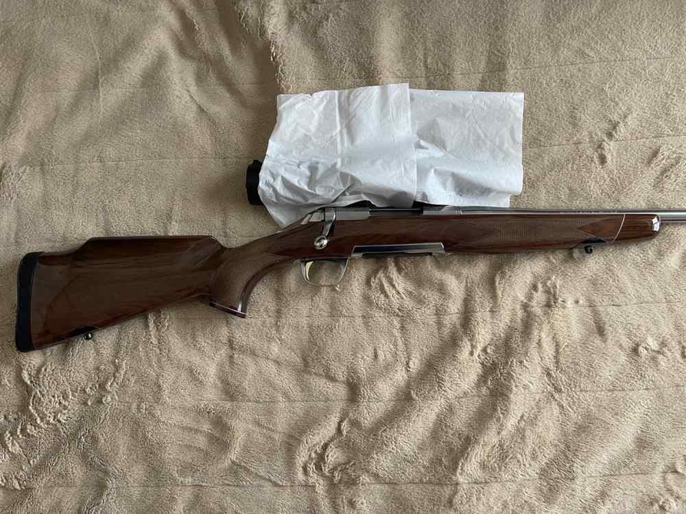 ブローニングXボルト308win カスタムカーボンファイバー ブラックストック