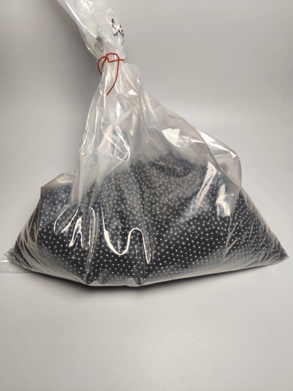 「送料無料　散弾 鉛粒【3号 or 5号】1kg〜」のメイン画像