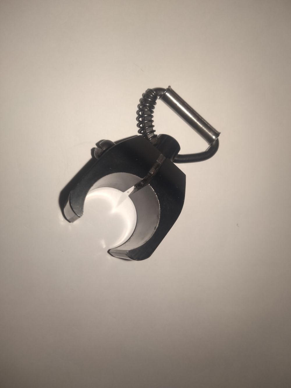 「12番散弾銃用　負環　送料負担します」のメイン画像