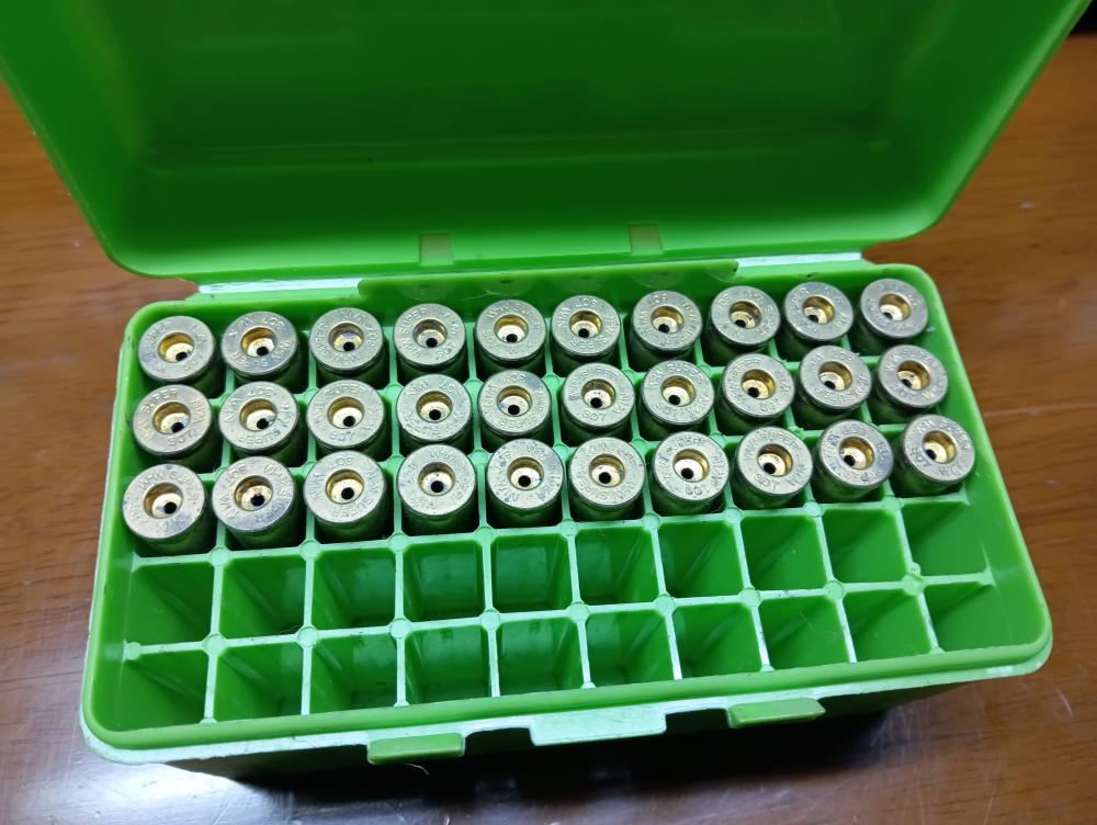 「未使用 307WIN 薬莢 30個ケース付き  」のメイン画像