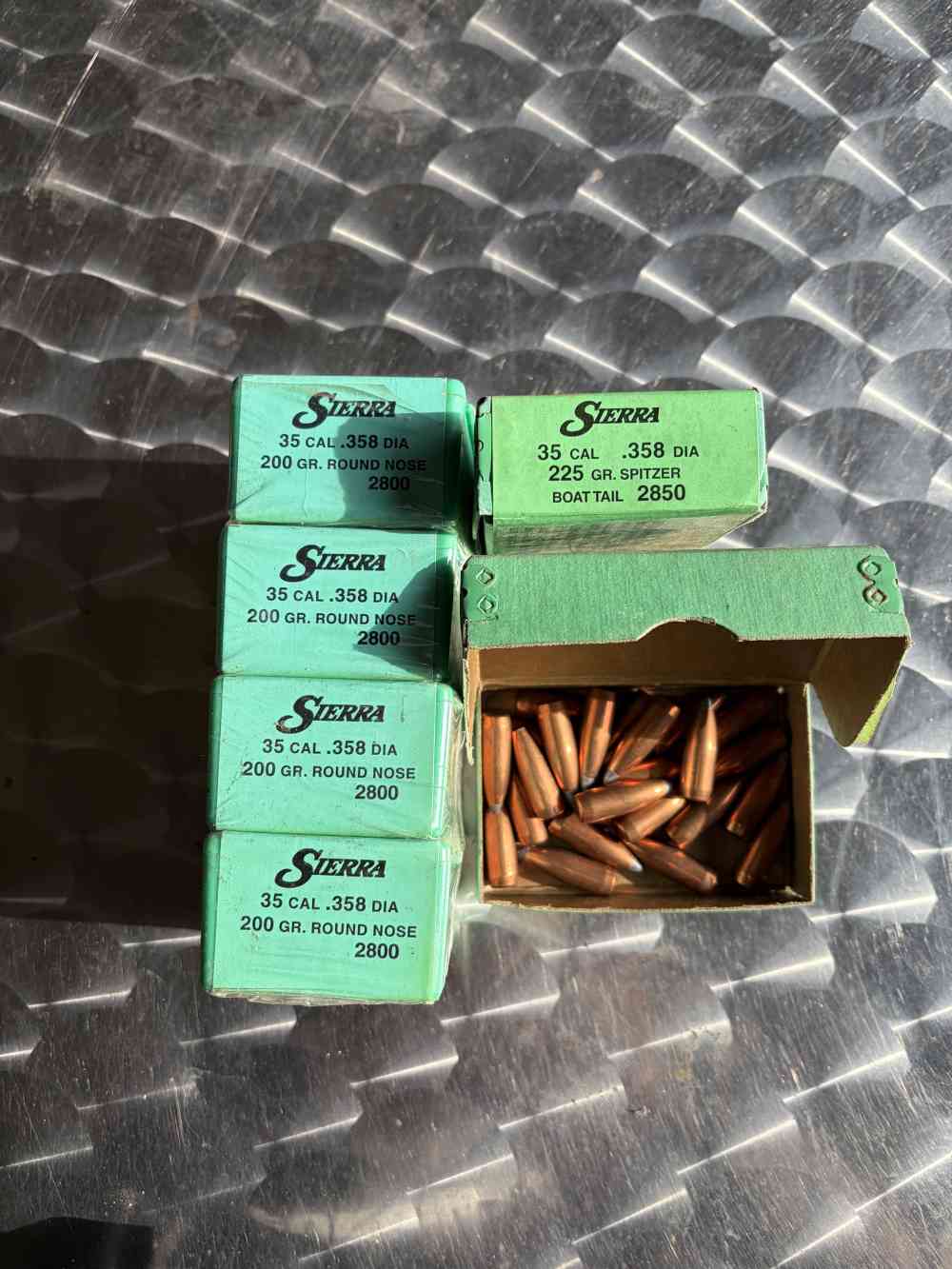 「358口径200grラウンドノーズ弾頭」のメイン画像