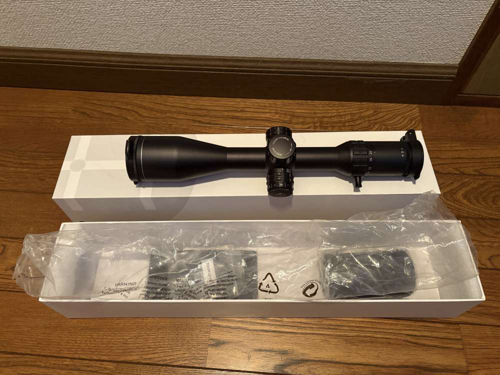 「Hawke Frontier 30 FFP 4-20x50」のメイン画像