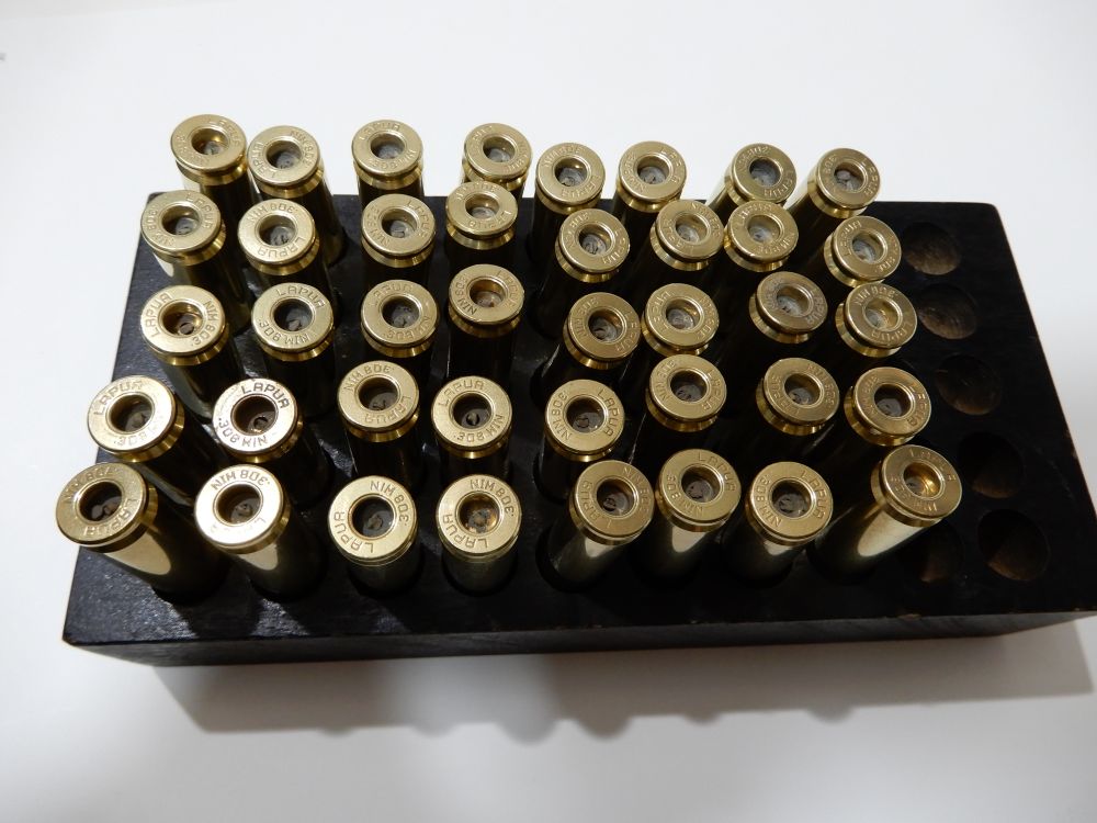 「LAPA308win使用済みの薬莢です。写真の薬莢のみです。」のメイン画像