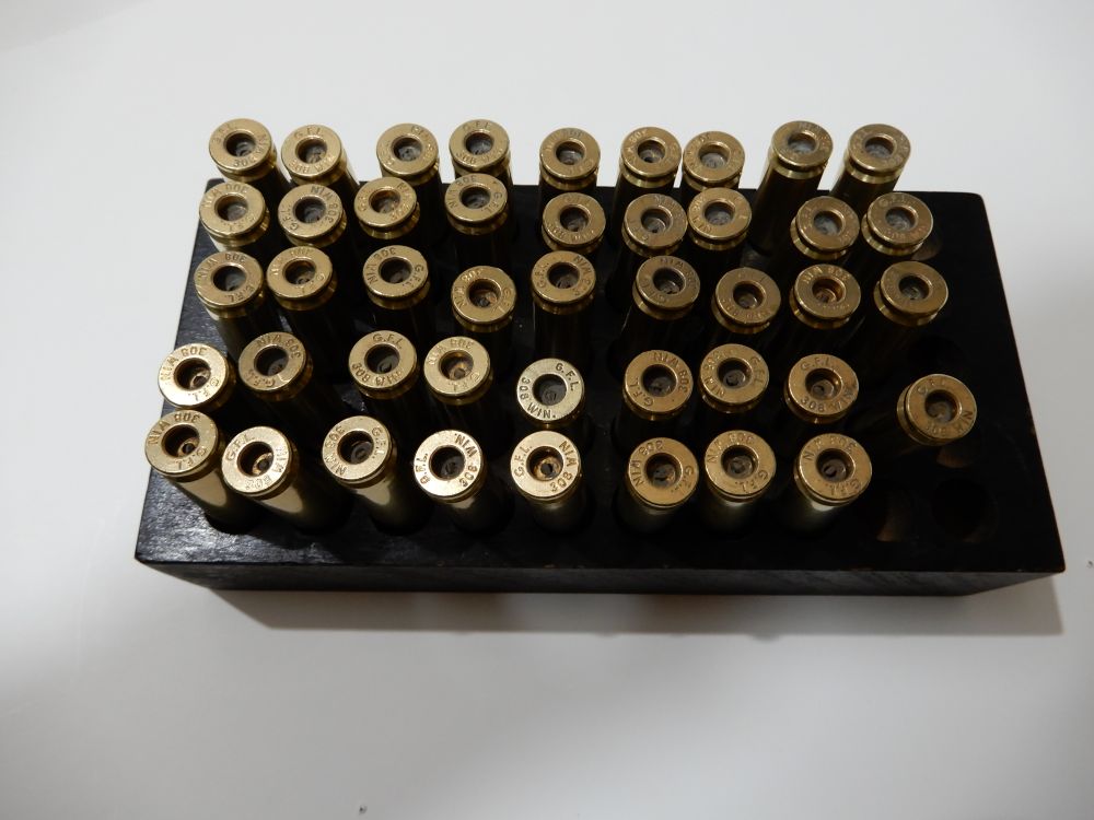 「GFL308win使用済みの44個薬莢です。写真の薬莢のみです。」のメイン画像