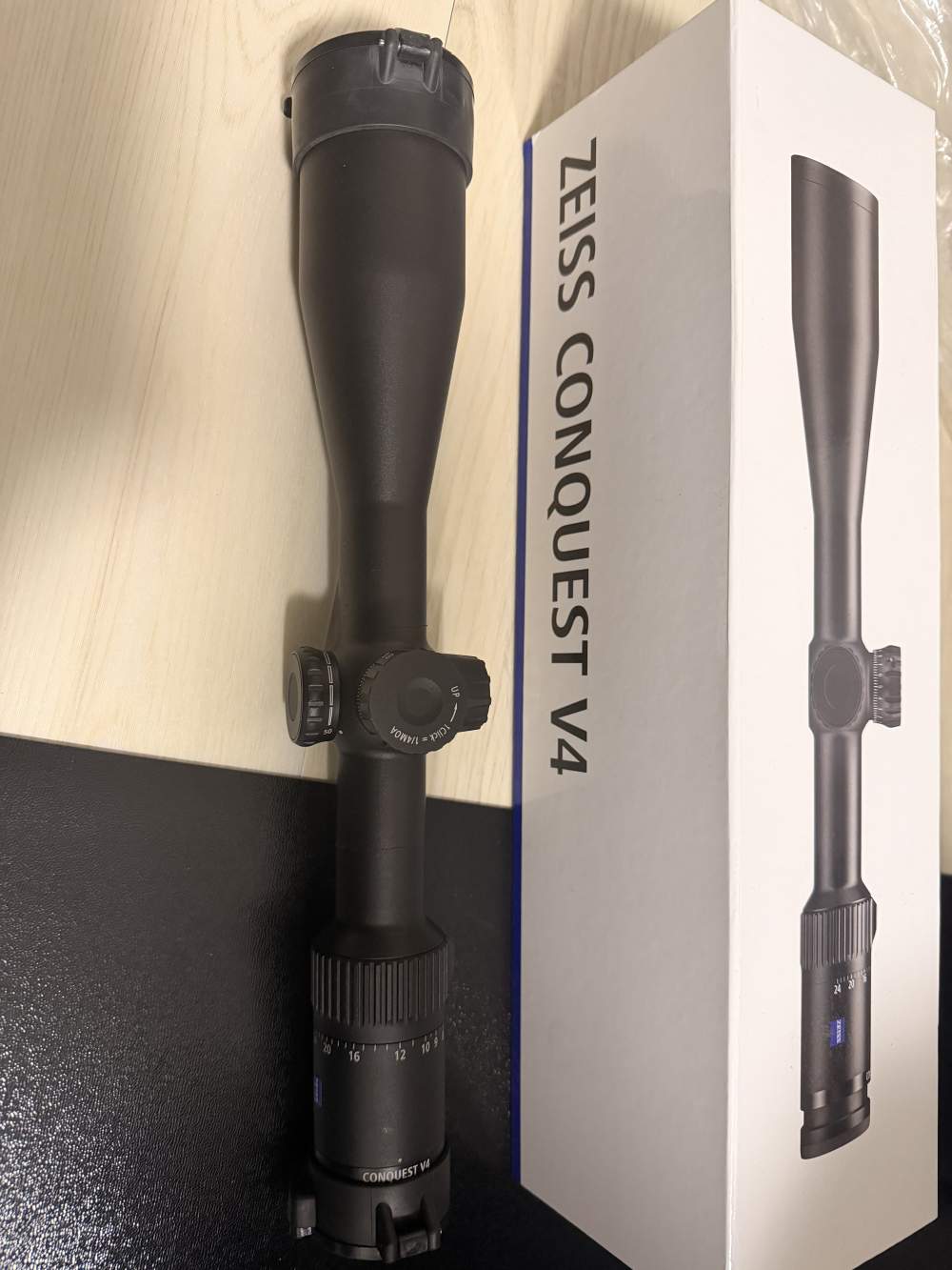 「zeiss conquest v4」のメイン画像