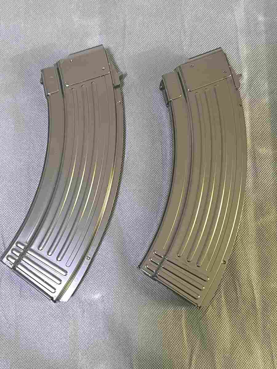「AK47 30rd 2つセット マガジン 実物 実マグ」のメイン画像